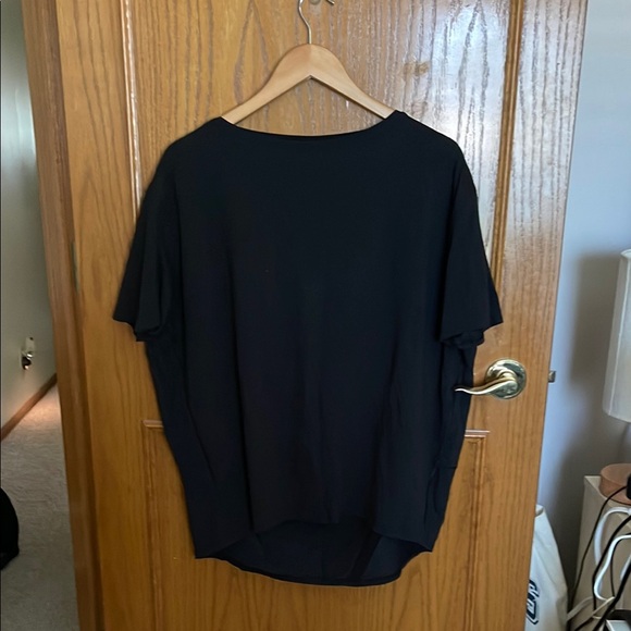 Lululemon Athletica Black Boxy Short Sleeve T-Shirt - Picture 1 of 4